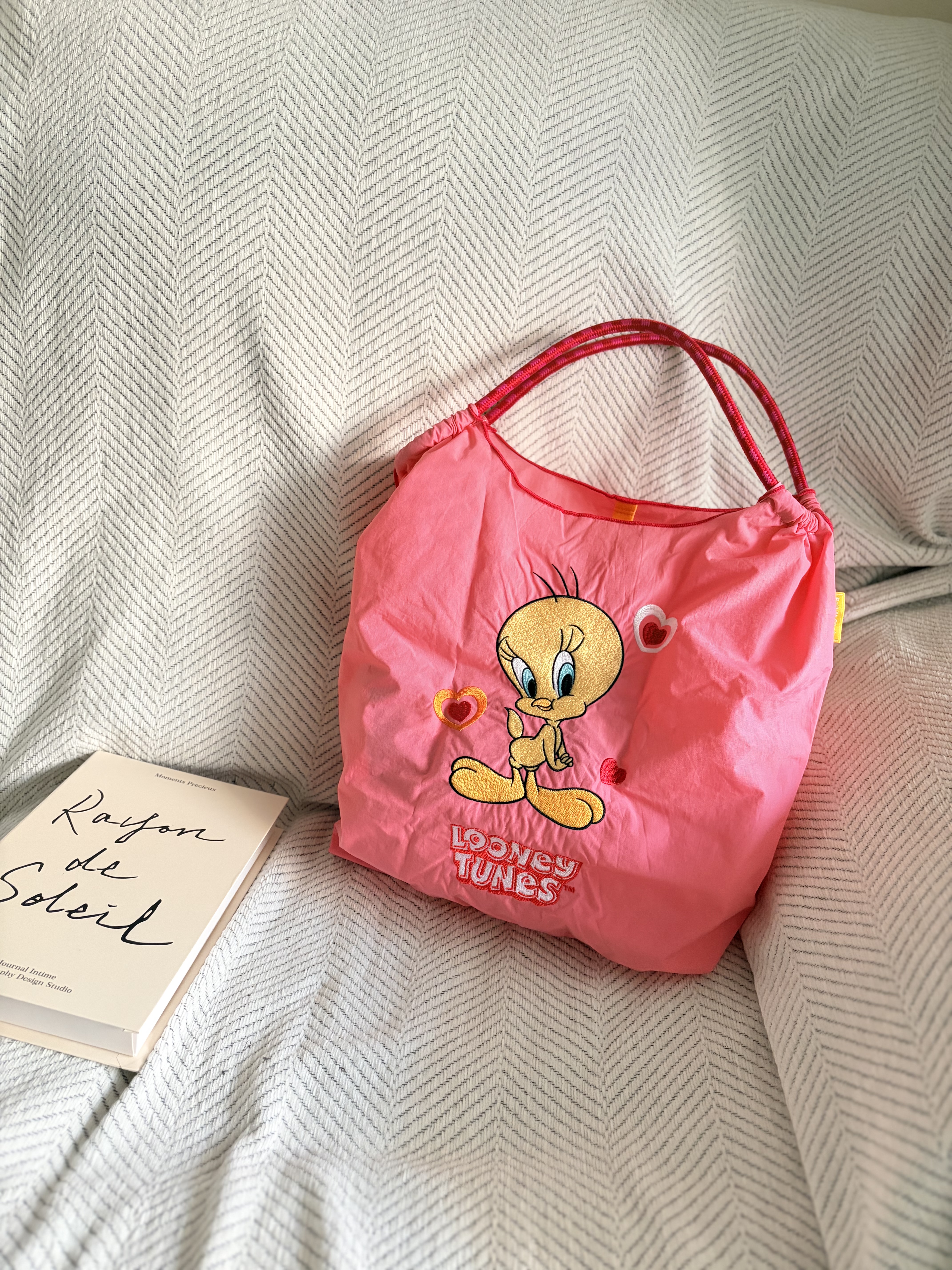 日本 Ball & Chain × Looney Tunes 崔弟 Tweety 刺繡托特包 日本 Ball & Chain × Looney Tunes 崔弟 Tweety 刺繡托特包